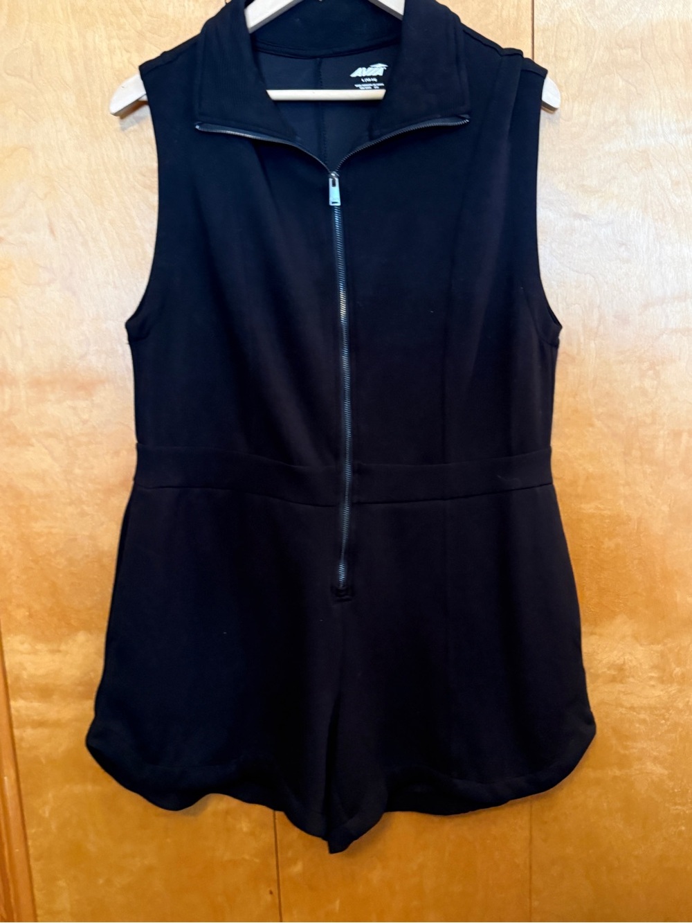 Avia Black Zip-Front Romper size Large